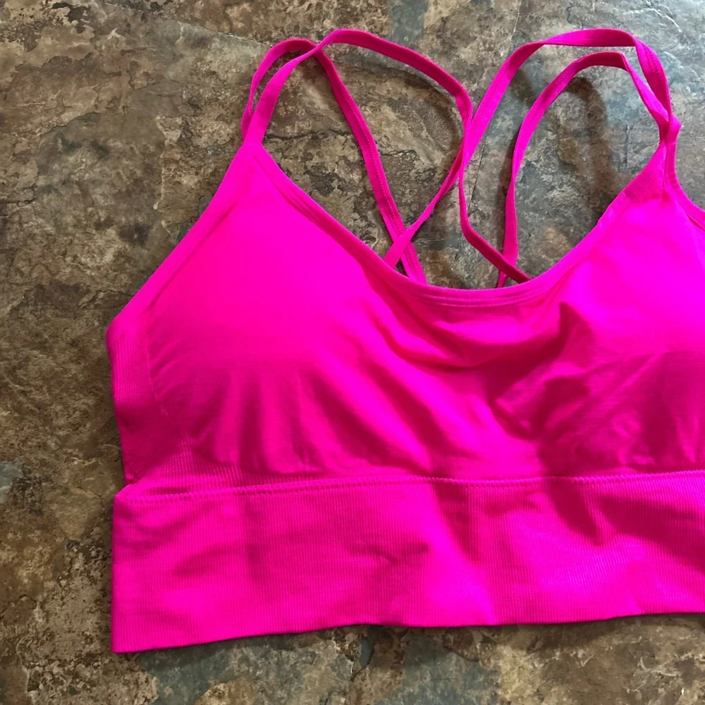 Wireless Sports Bra Womens Size XXL Pink Strappy Back Wirefree Stretchy